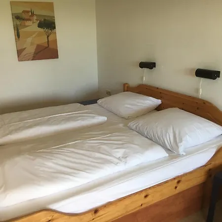 Apartmentanlage Am Kellerberg 3*